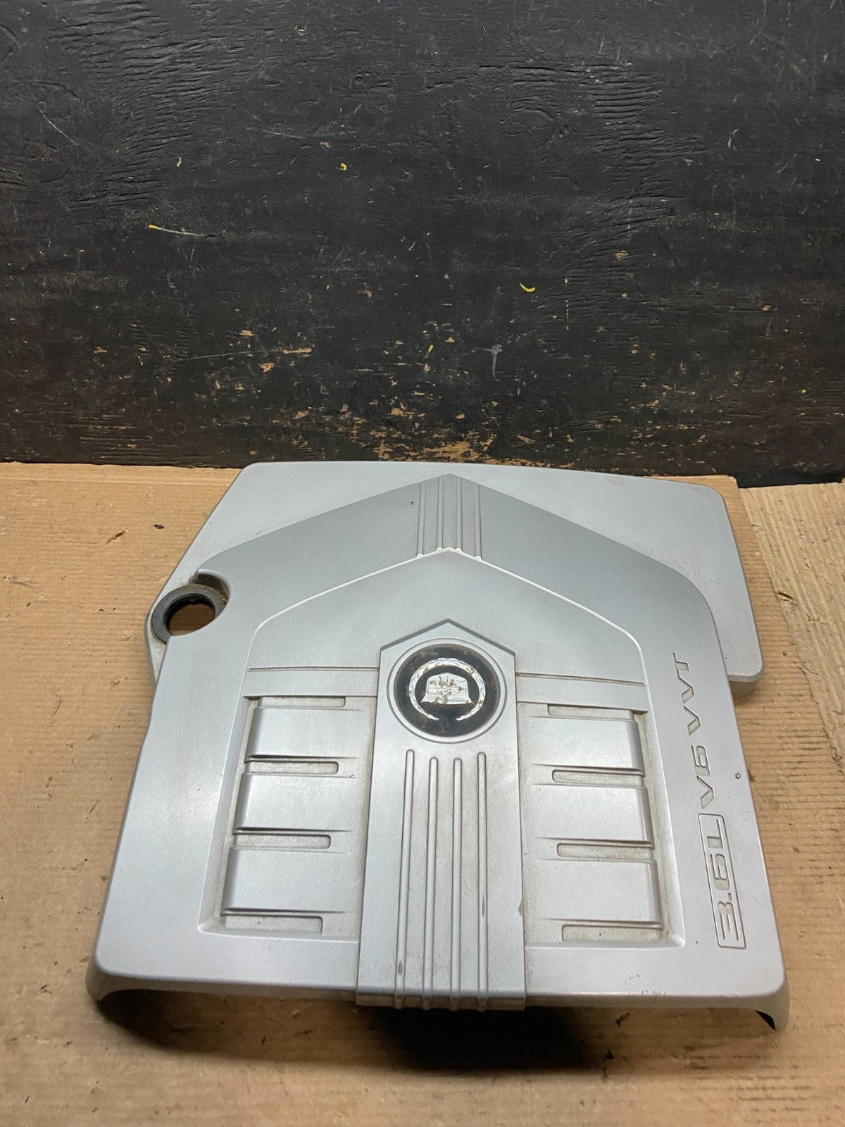 2004 to 2007  Cadillac CTS 3.6L Plastic Engine Cover Shield V9640 DG1