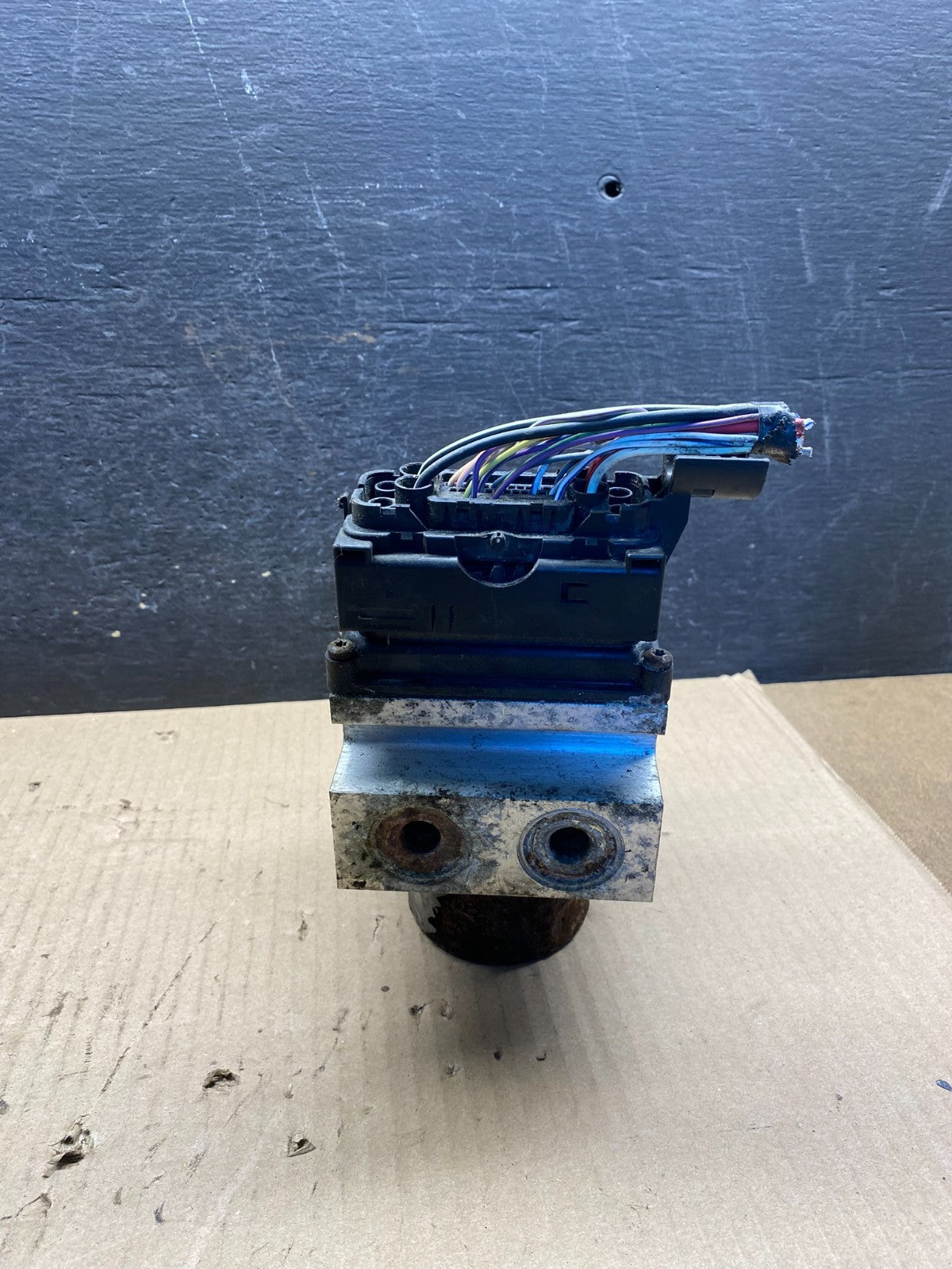 2011 - 2014 Ford E250 E350 Van ABS Anti Lock Brake Pump Module AI7270 DG3