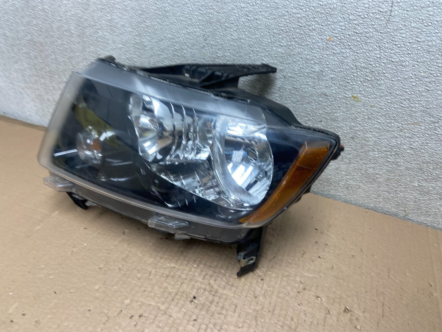 2011 to 2013 Jeep Grand Cherokee Halogen Left Driver Lh Headlight Oem AB2534 DW1