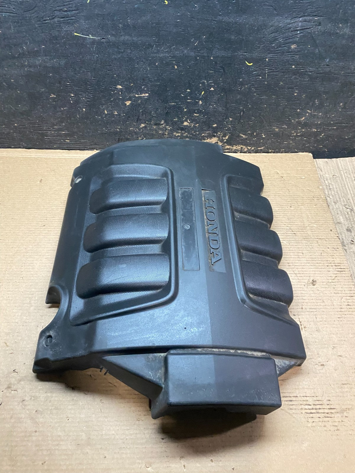 2005 to 2007 Honda Odyssey Black Engine Cover 3.5L No # v9394 DG2