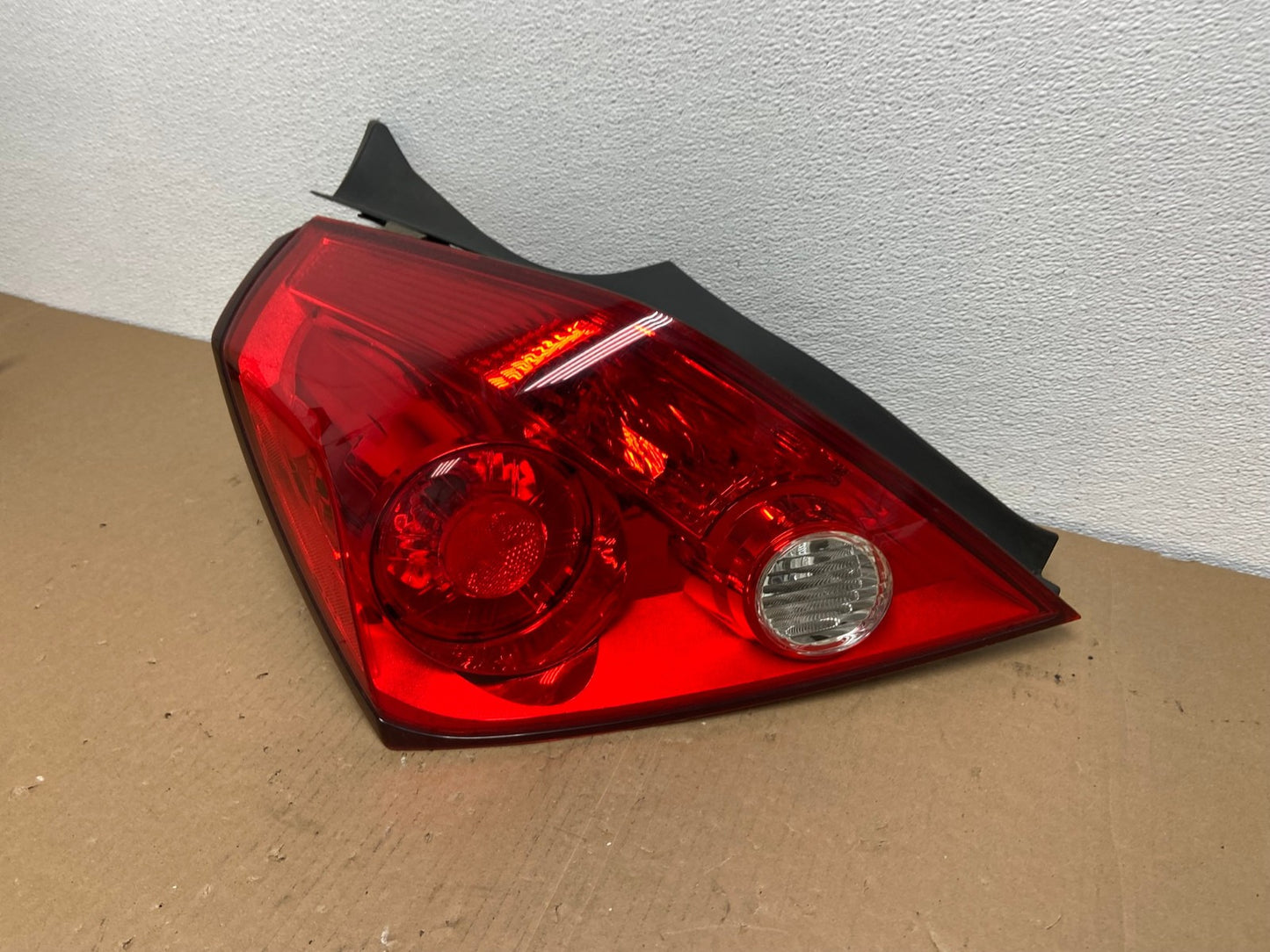 2008 to 2013 Nissan Altima Coupe Tail Light Left Driver LH Side Oem AB6459 LK1