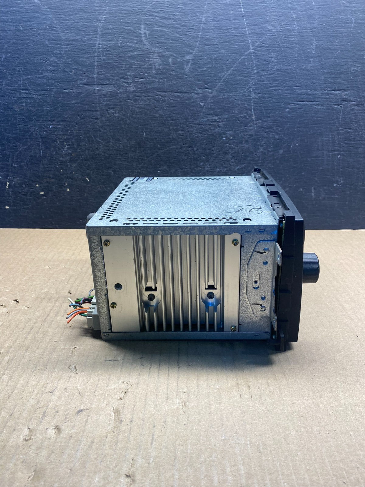 2004 to 2008 Ford F150 Mustang Radio Stereo Audio AM/FM AG3822 DG2