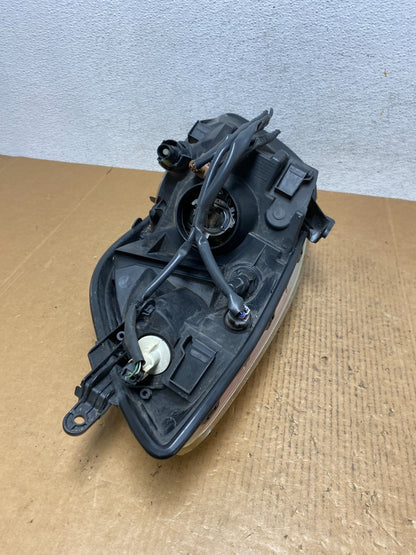 2006-2008 Toyota Yaris Hatchback Left Driver Halogen Headlight AE1237 DW9