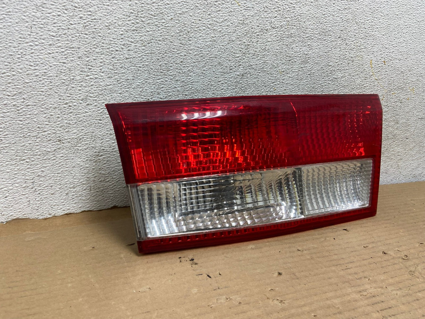 2003-2004 Honda Accord Sedan Left Driver LH Inner Tail Light AH0608 LK1
