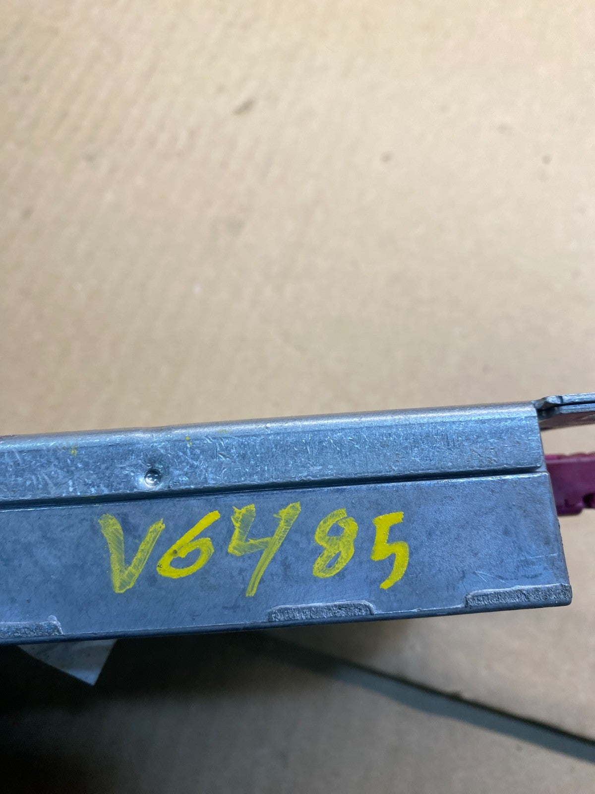2006 to 2010 Bmw Bluetooth  Control Module Computer Telematics OEM V6485  DG5