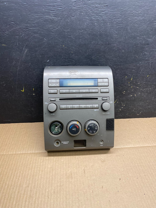 2004 to 2005 Nissan Armada Bose Radio CD Player A/C Climate Control U5878 DG0