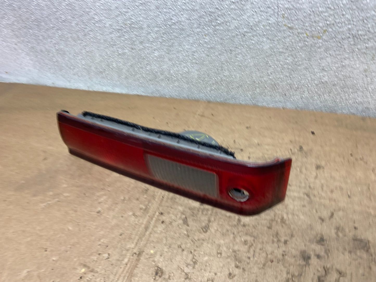 1997 1998 1999 Toyota Camry Tail Light Inner Right Passenger Inner Oem Y7150 DW1