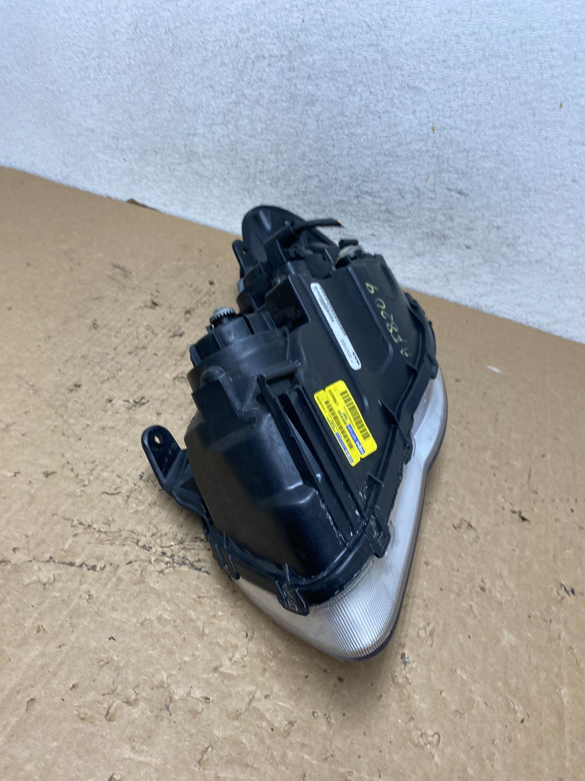 2007 2008 2009 2010 Hyundai Elantra Right Passenger Side Headlight TYC AF8209 DW8