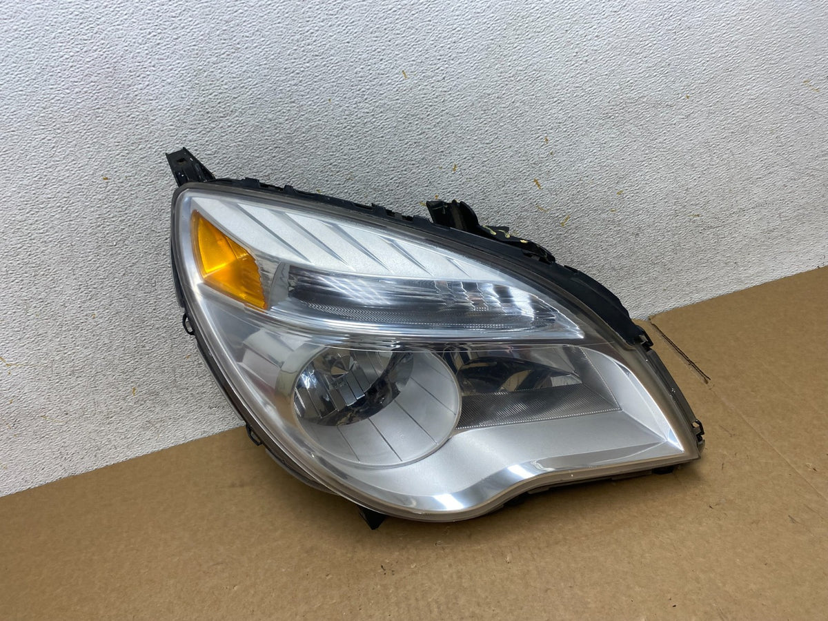 2010 - 2015 Chevrolet Equinox Halogen Headlight Right Passenger TYC AI2621 DW0