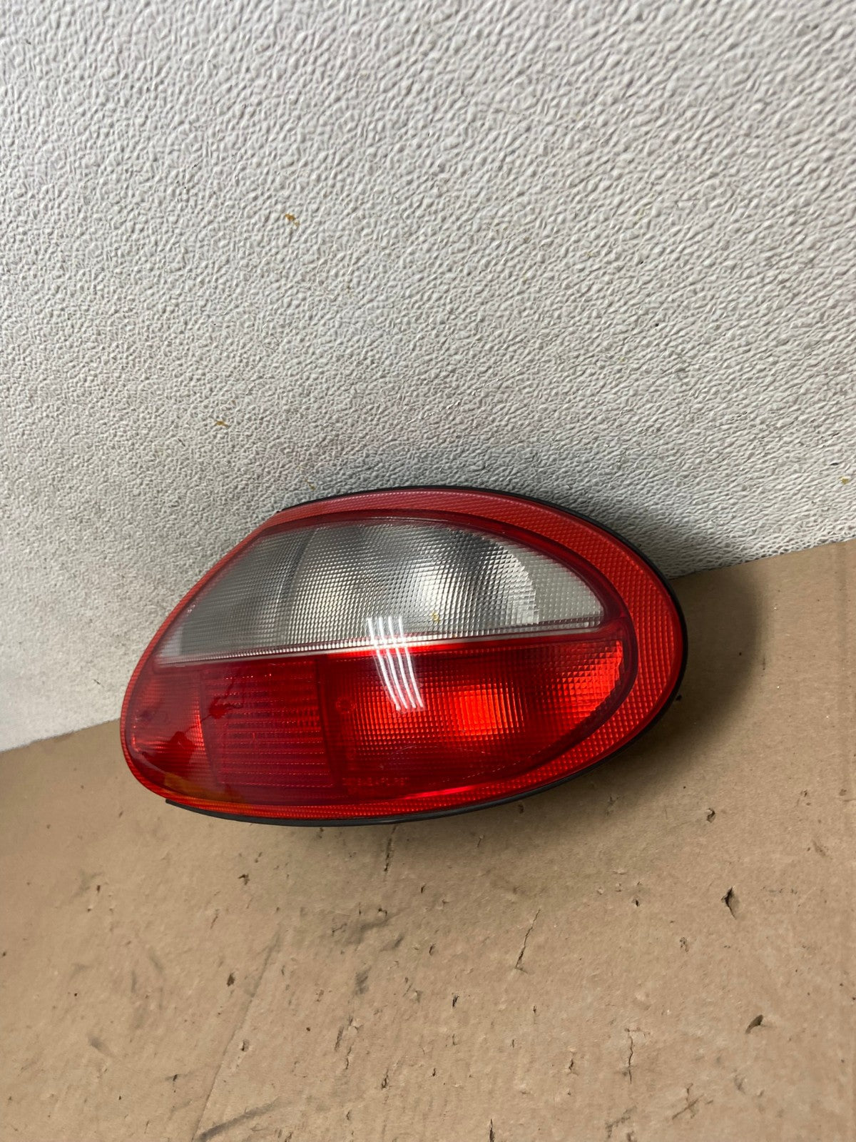 1997 to 2000 Jaguar XK8 XKR Right Passenger RH Side Tail Light AG5348 LK1