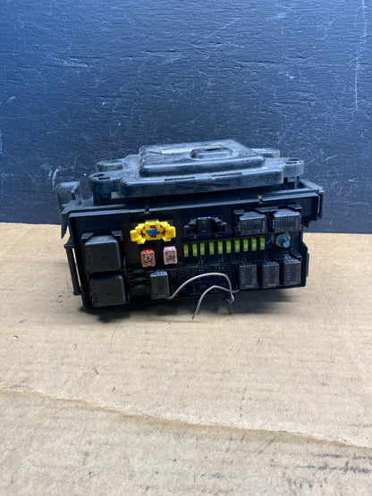 2005 Jeep Grand Cherokee BMC Body Module Power Fuse Box Relay AD7309 DG5