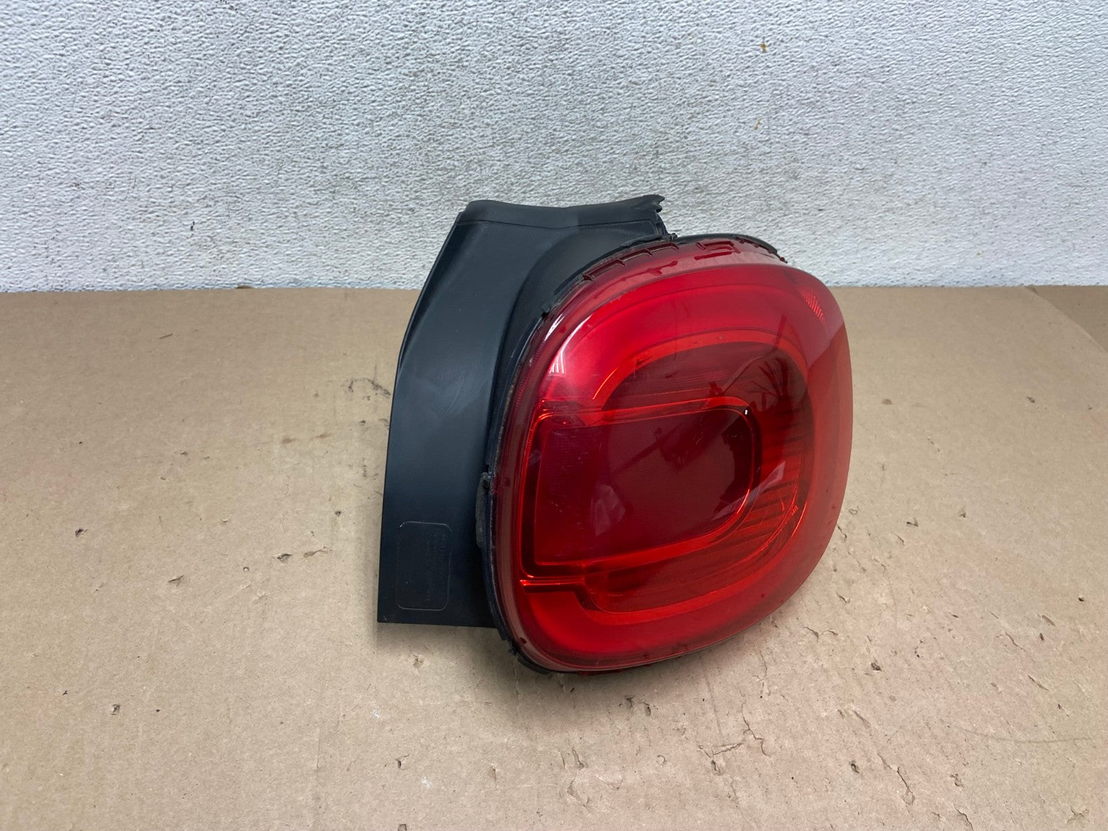 2014 to 2017 Fiat 500L Right Passenger RH Side Tail Light AG6793 LK2