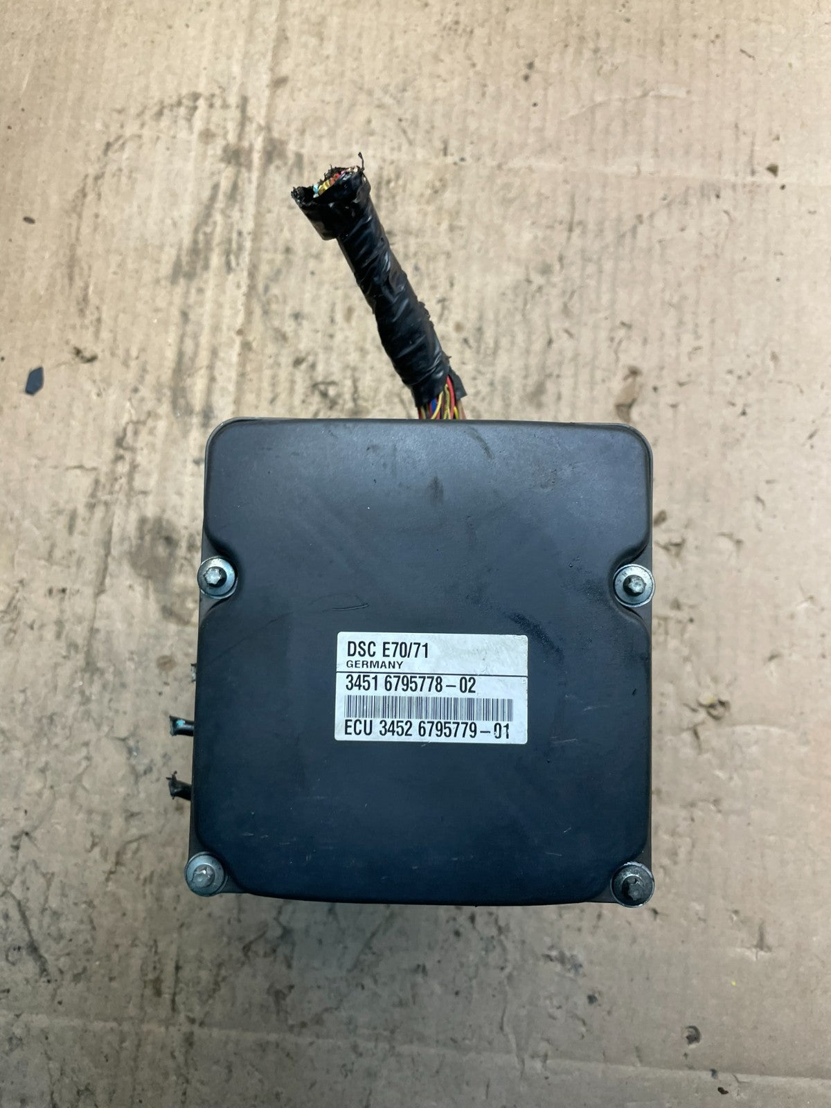 2007 to 2013 BMW X5 E70 ABS Anti-Lock Brake Pump Module OEM T7545 DG4