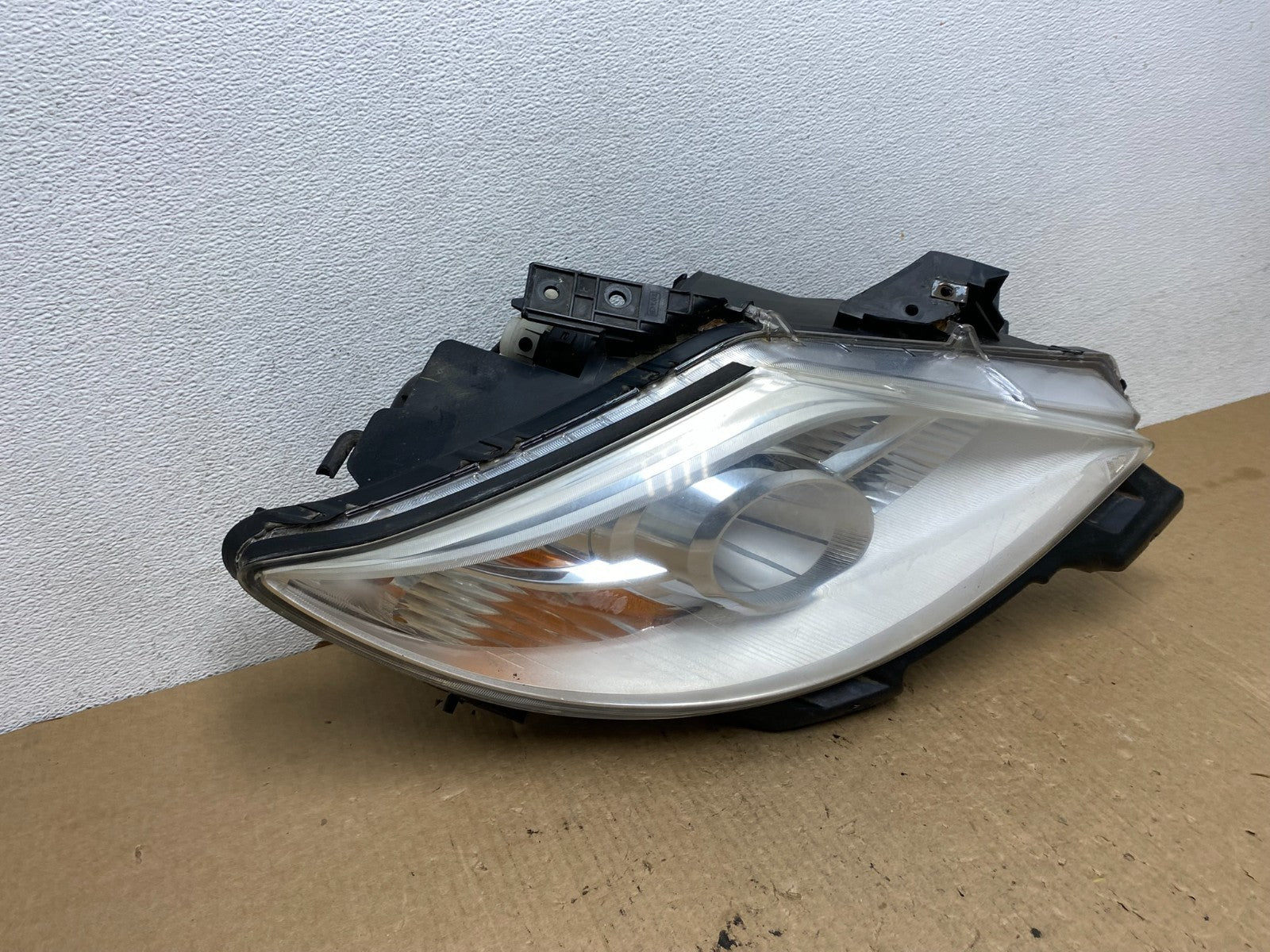 2010 - 2012 Mazda Cx9 Cx-9 Right Passenger RH Headlight Xenon HID AF9811 DW2