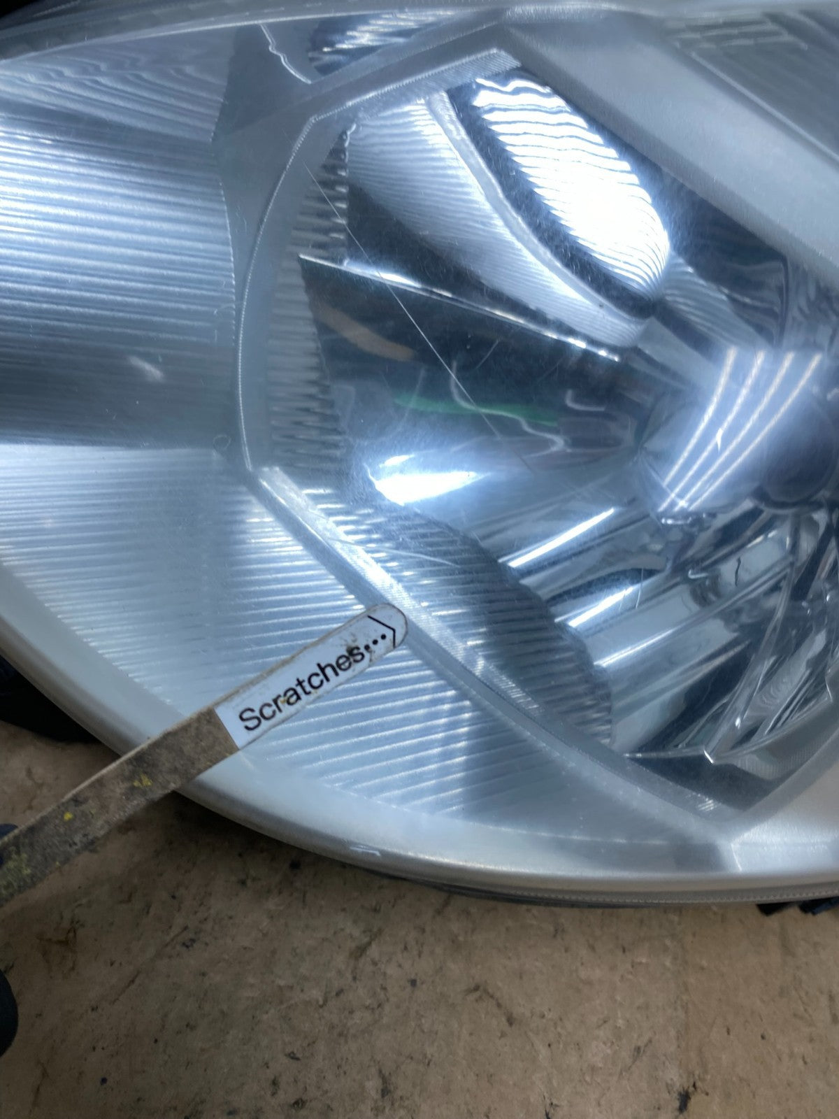 2008 to 2012 Nissan Versa Headlight Halogen Left Driver Lh Side AD0623 DW3