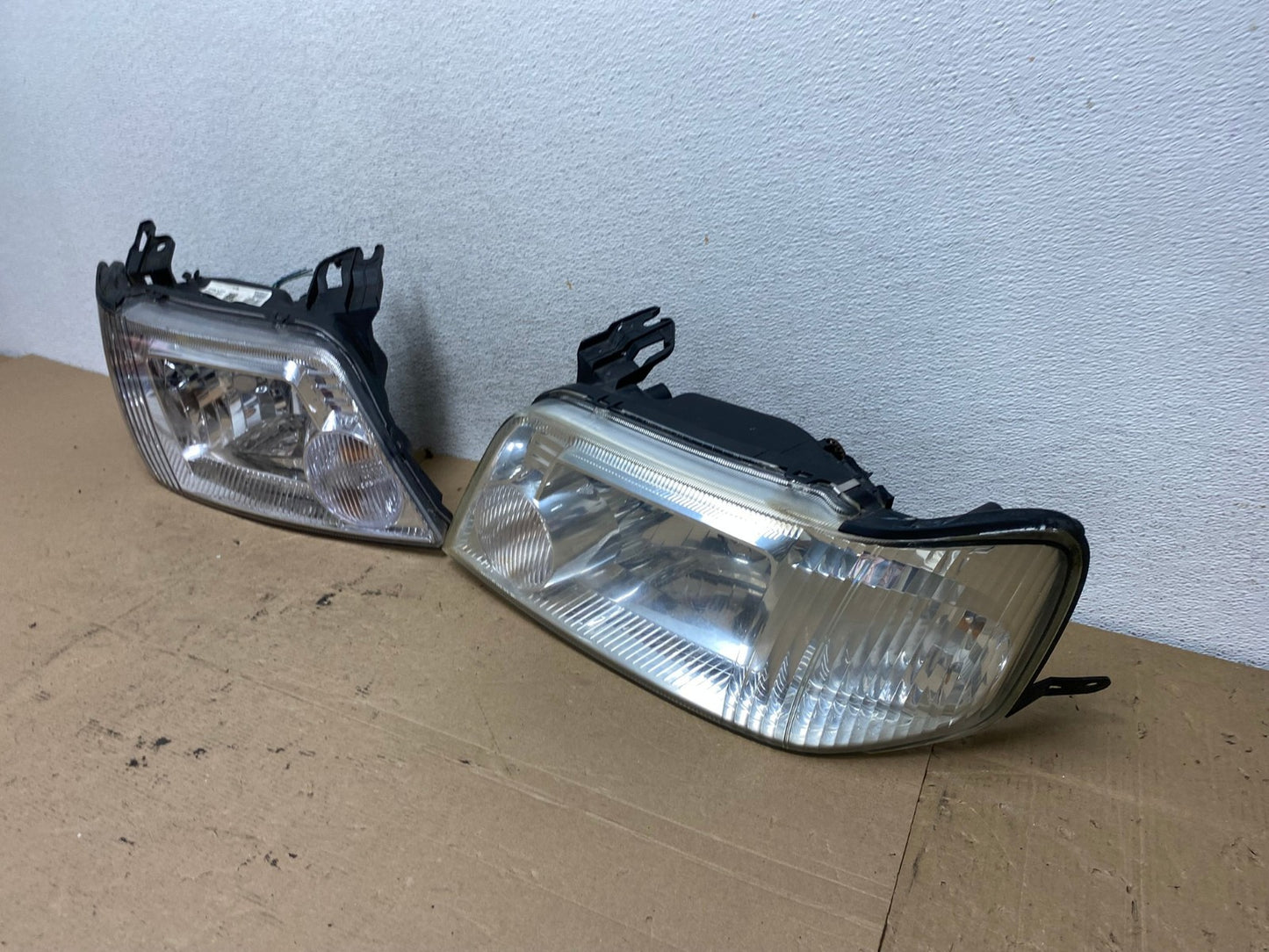 2005 to 2007 Mercury Mariner Left+Right Side Halogen Headlights AF4628 LK1