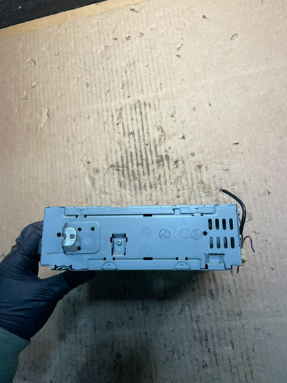 2007 to 2014 Volvo XC90 Radio AM FM Receiver MP3 CD Player U9424 DG3