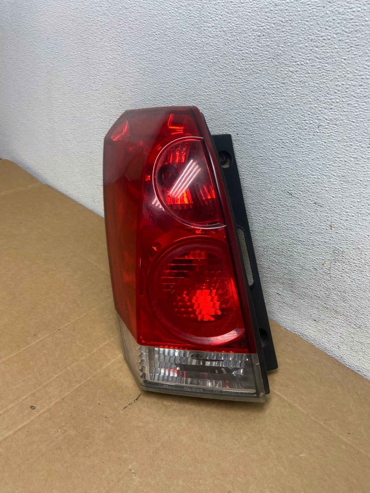 2004 to 2009 Nissan Quest Left Driver Lh Side Tail Light AD5295 LK1