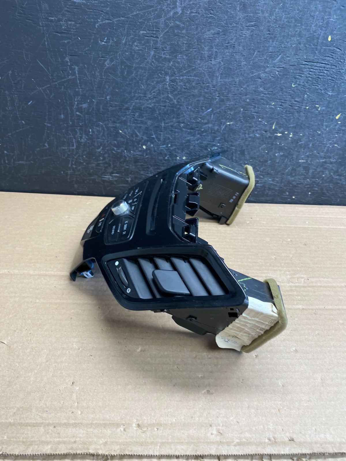 2014 2015 Ford Fiesta Center Radio Control Panel Air Vent Bezel Trim AG0062 DG2