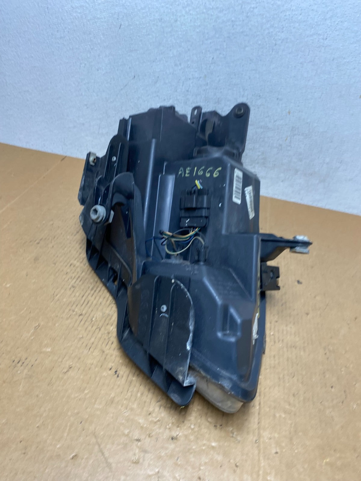 2007 to 2012 Gmc Acadia Halogen Headlight Left Driver LH Side AE1666 DW6