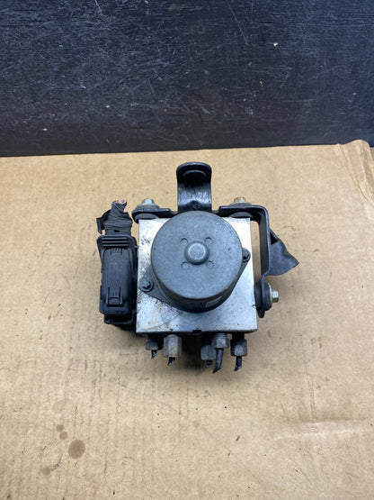 2014 2015 Ford E350 E450 Van ABS Anti Lock Brake Pump Module AH7231 DG5