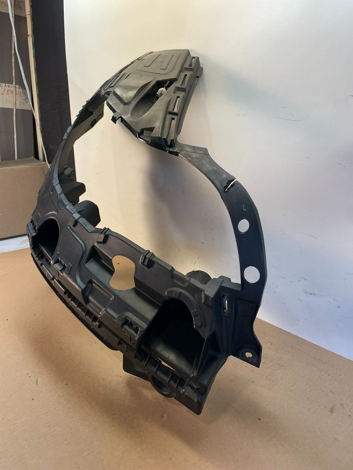 2007 to 2013 BMW X5 Right Passenger Side Headlight Bezel Holder AI3944 PS1
