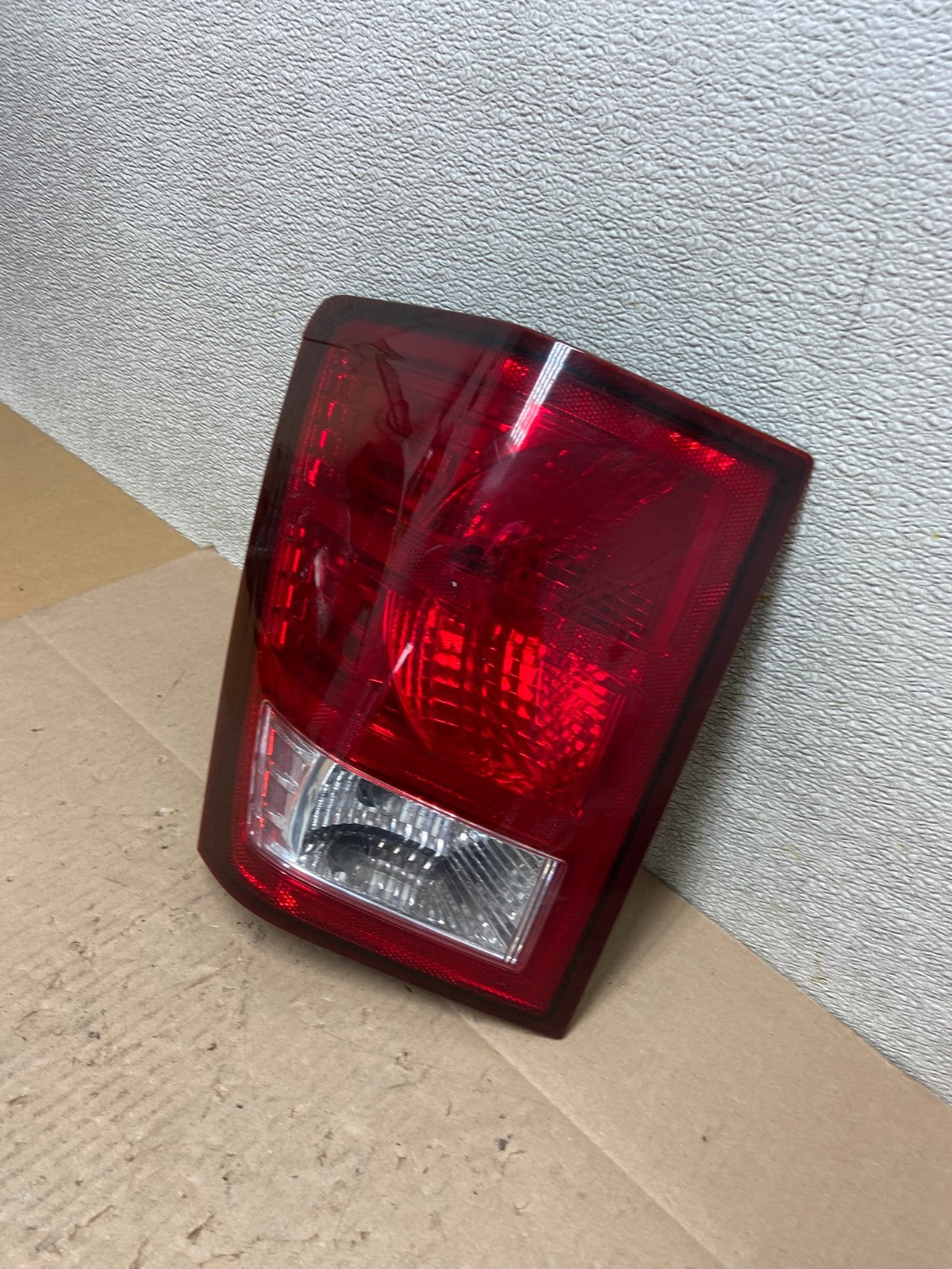 2007 to 2010 Jeep Grand Cherokee Left Driver Lh Tail Light Z3783 DW1