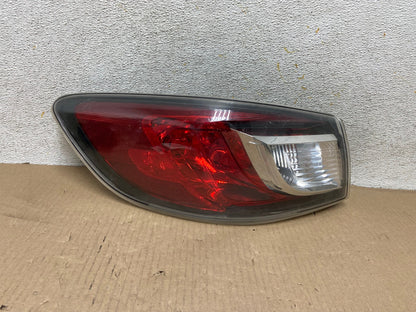 2010 2011 2012 2013 Mazda 3 Left Driver Lh Side Tail Light AH5801 LK0