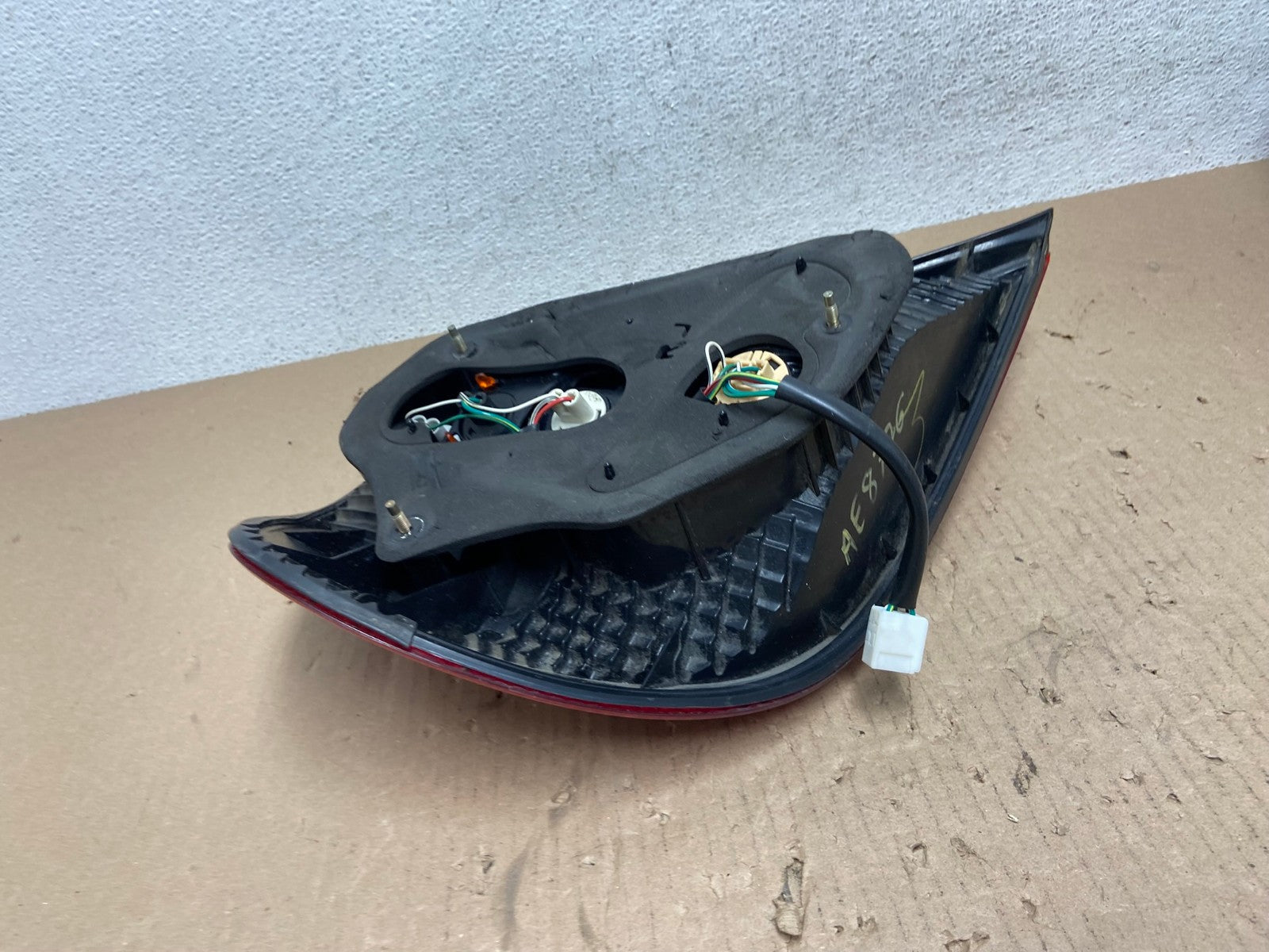 2002 2003 2004 Toyota Camry Tail Light Right Passenger Rh Side AE8776 LK5