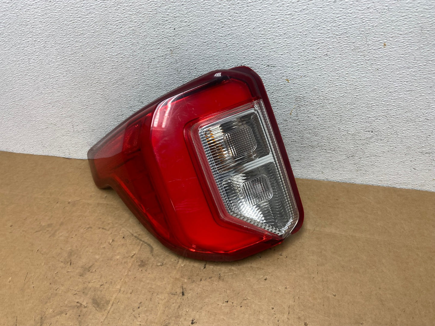 2020 2021 2022 2023 Ford Explorer Left Driver Lh Side Tail light AD4812 LK1