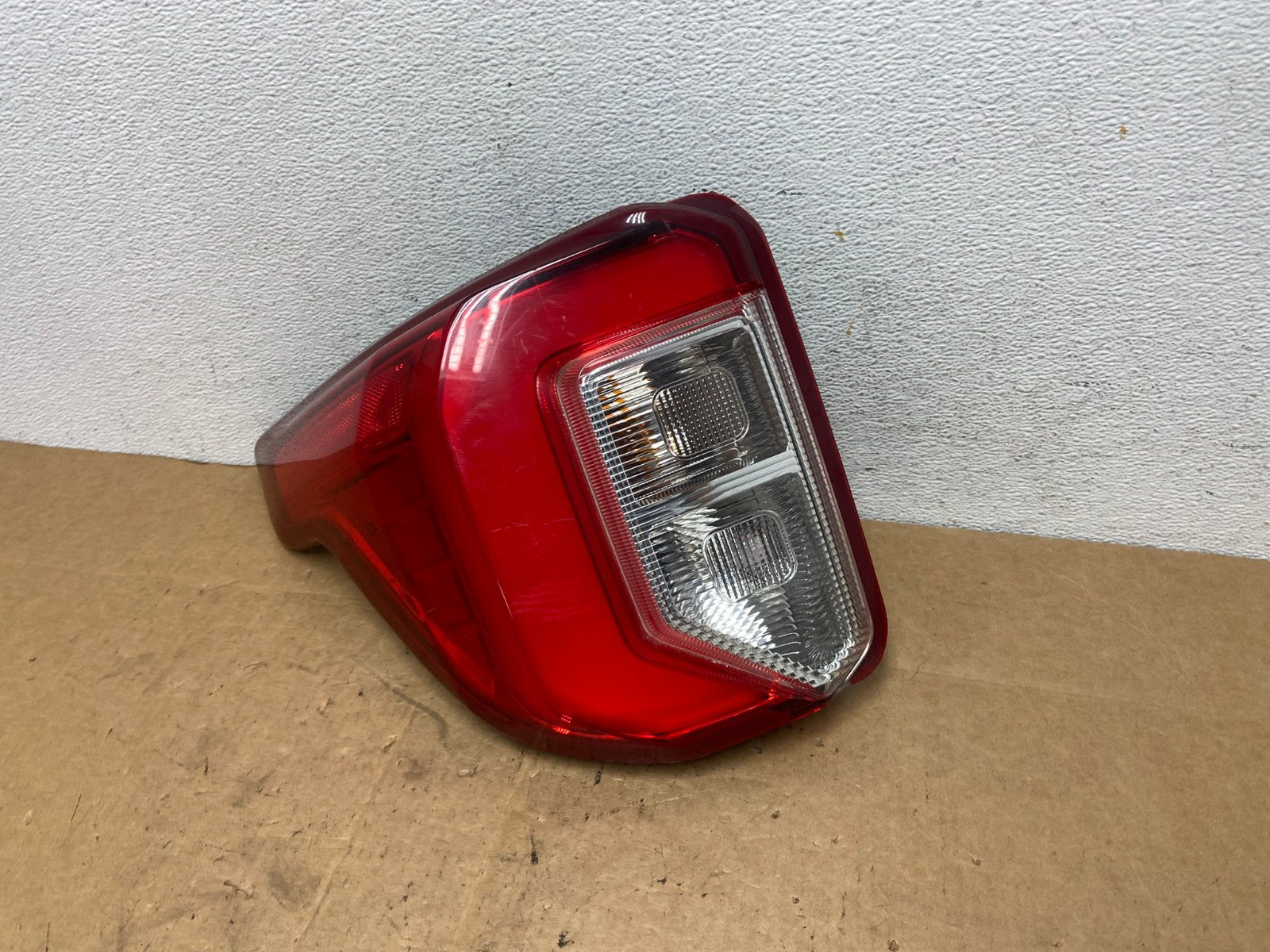 2020 2021 2022 2023 Ford Explorer Left Driver Lh Side Tail light AD4812 LK1