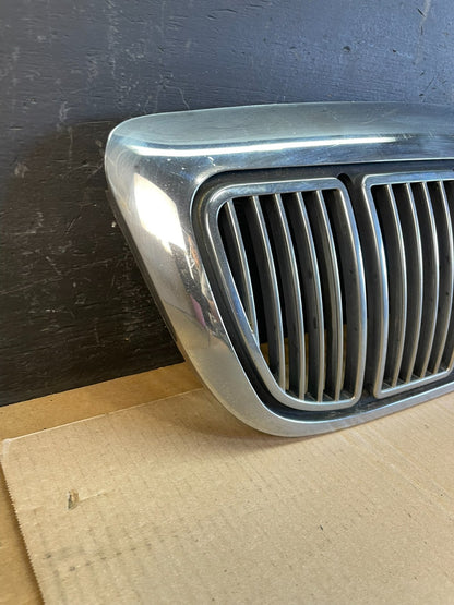 1998 to 2002 Mercury Grand Marquis Front Upper Grill Grille OEM  AC1993 DG2