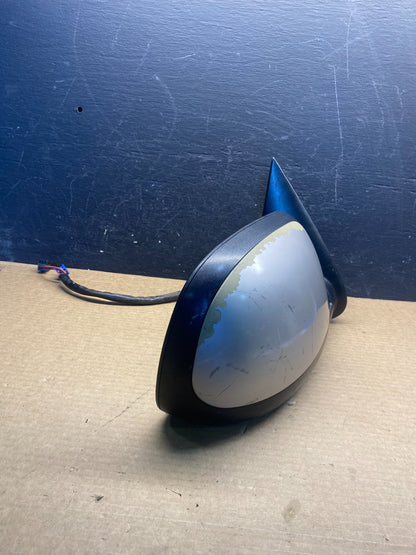 2003-2006 Chevrolet Tahoe Suburban Right Passenger Turn Door Mirror AF4148 DW1