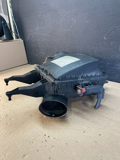 2010 to 2018 Mercedes-Benz Sprinter 2500 3.0L Air Cleaner Box AF3381 DW2