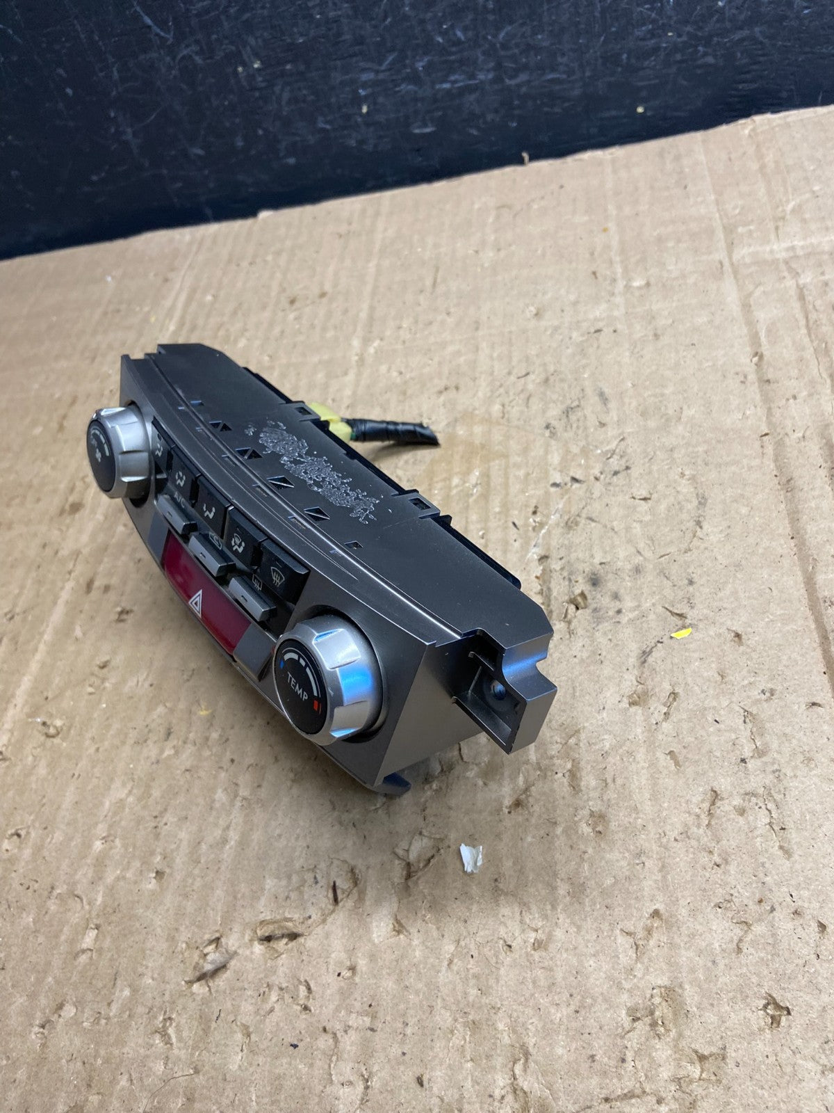 2010 - 2014 Subaru Outback Legacy A/C Heater Climate Control Unit AE1988 DG2