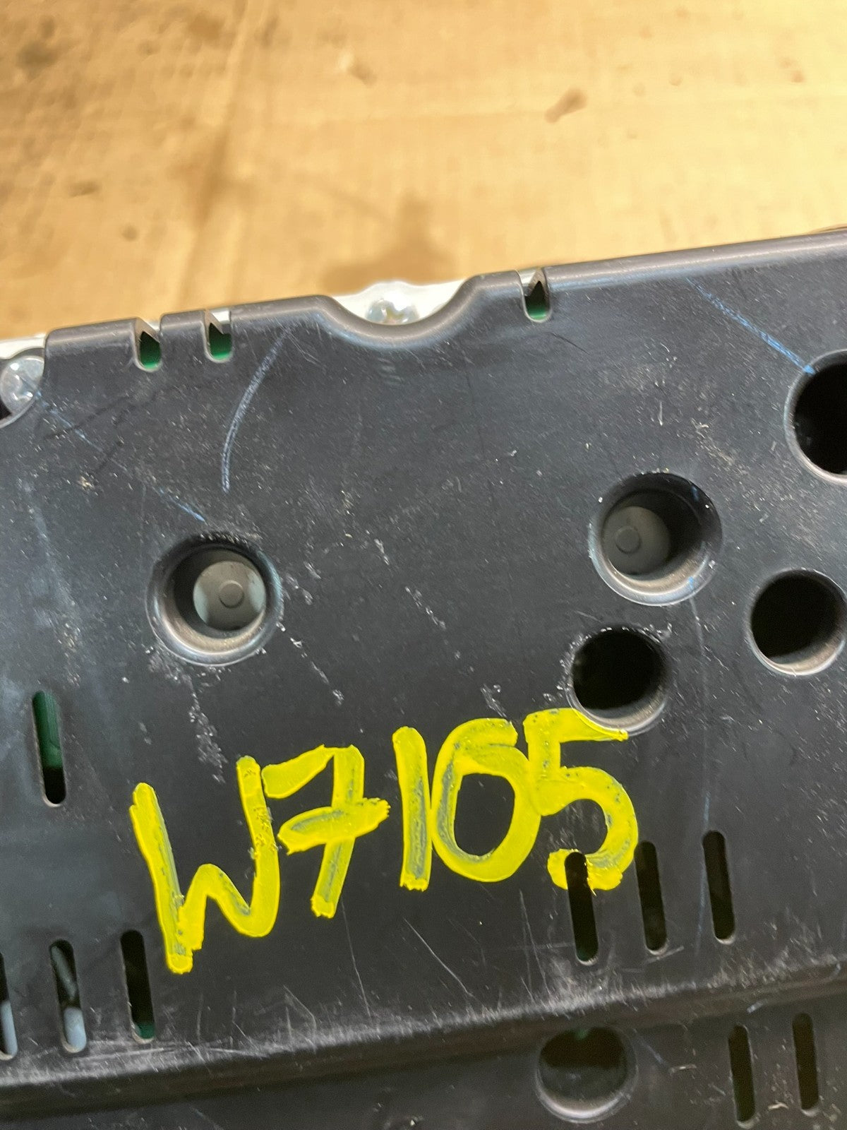 2013 Ford F250 F350 Speedometer Cluster Gauge OEM w7105 DG8