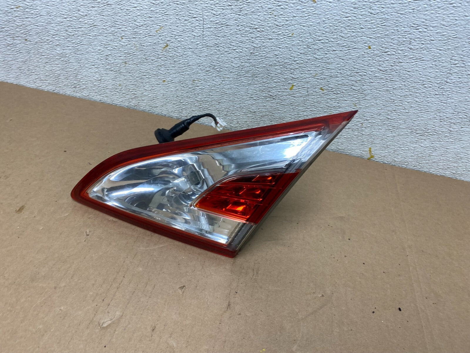2011-2014 Nissan Murano Right Passenger RH Side Inner Tail Light Oem N1089 GD1