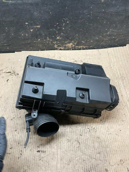 2007 to 2010 BMW X5 Air Intake Cleaner Filter Housing Box OEM V4034 DG6