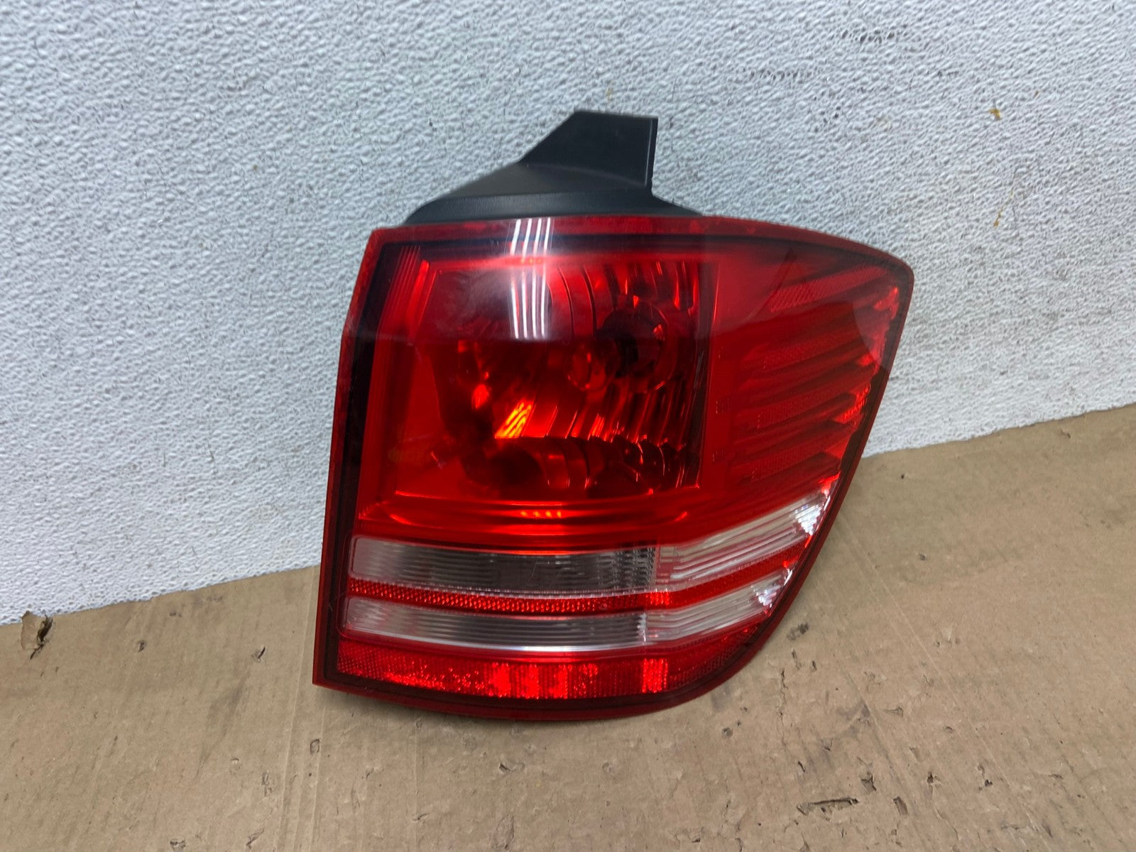 2009 2010 2011 Dodge Journey Right Passenger Side Tail Light AE9351 LK0