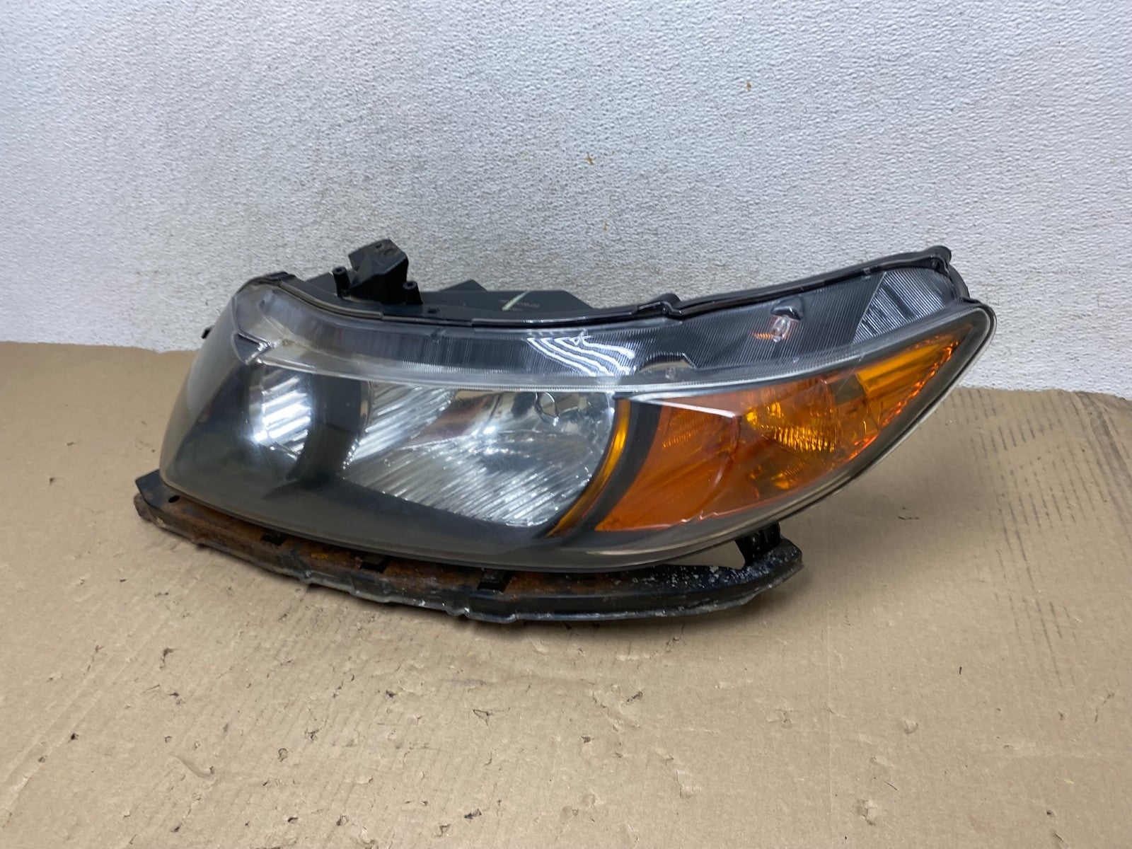 2006 to 2008 Honda Civic Coupe Headlight Halogen Left Driver Side AG6971 DW1