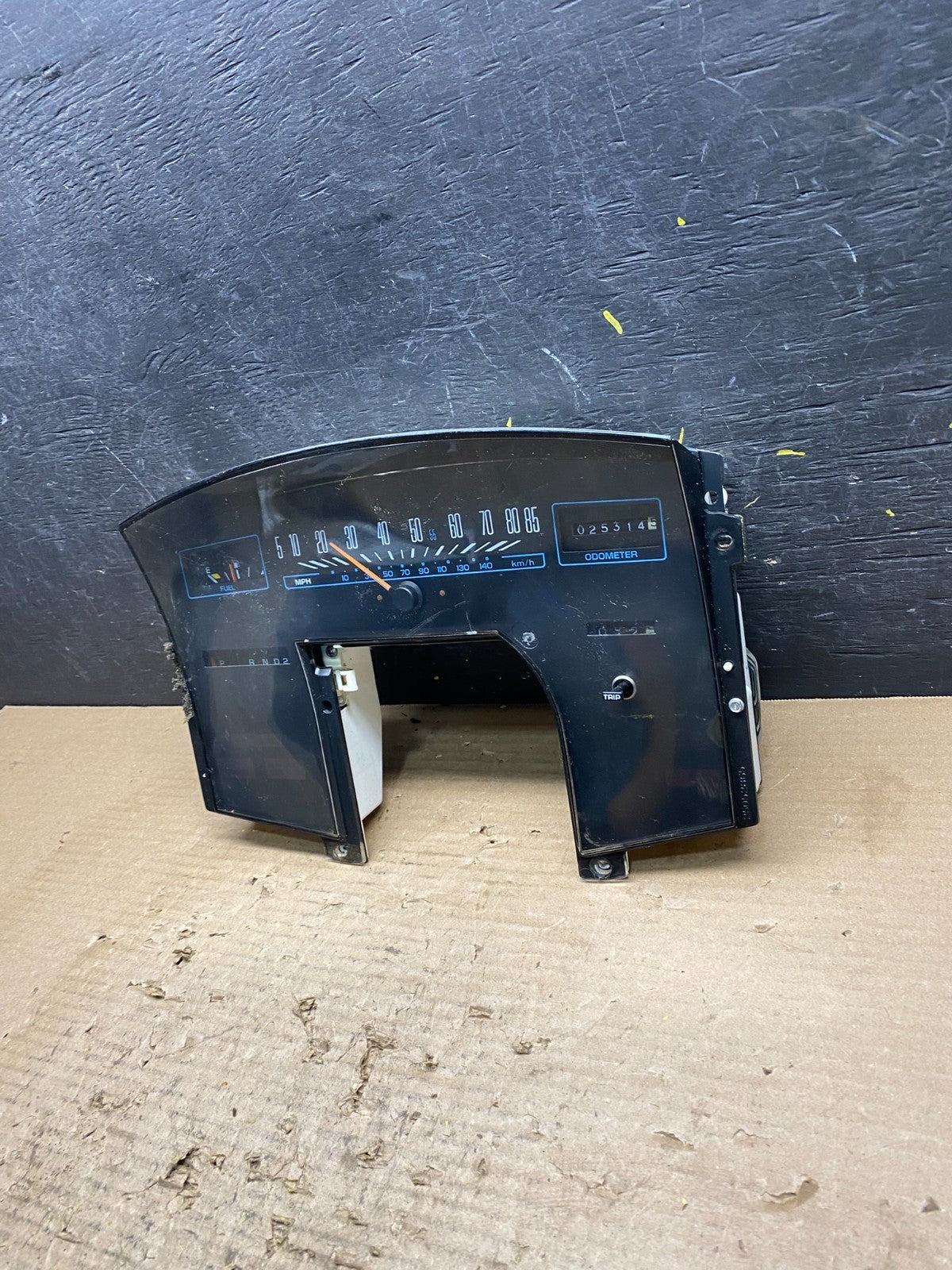 1988 Oldsmobile Cutlass Calais Speedometer Cluster Gauge OEM S6185 DG1