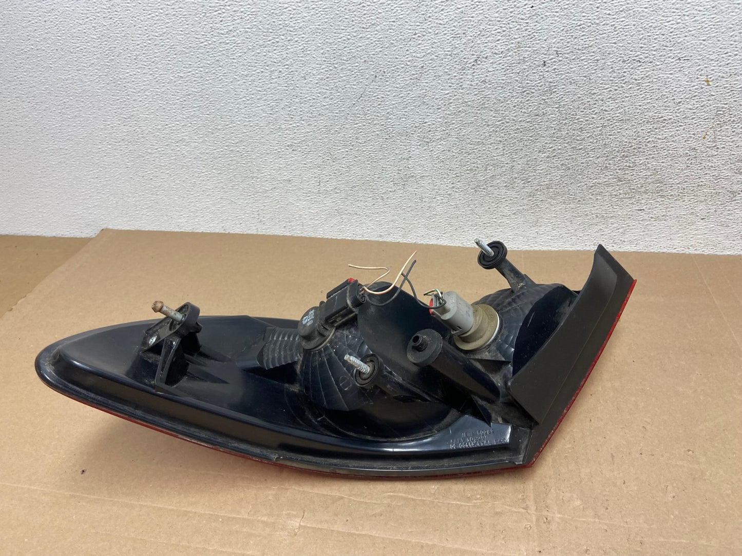 2008 Chrysler Sebring Convertible Left Driver LH Side Tail Light AE4966 LK4