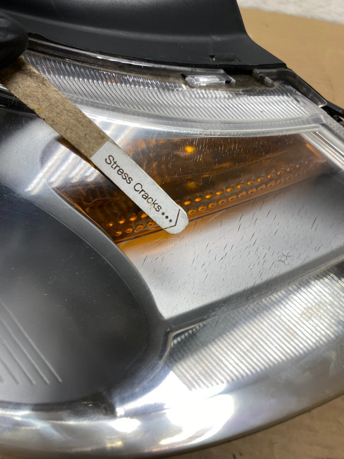2007 to 2012 Hyundai Veracruz Right Passenger RH Headlight Halogen AH0556 DW5