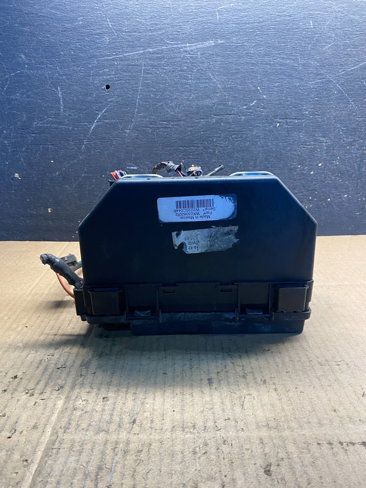 2011 2014 Dodge Durango Grand Cherokee  Fusebox Fuse Box Relay Module AA7756  DG4