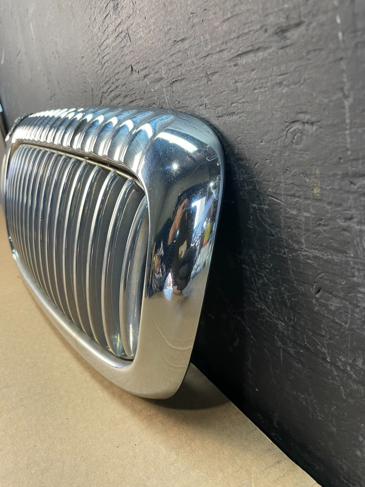 2002 to 2008 Jaguar X-Type Front Upper Grille Grill AC2185 DG1