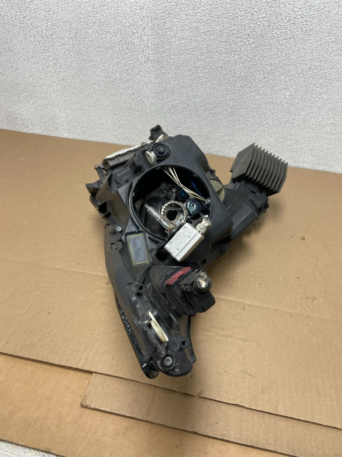 2014-2016 Cadillac XTS Left Driver LH AFS Xenon HID Headlight OEM AB6080 DW10