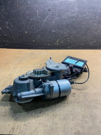 GMC Acadia Yukon Tahoe  Rear Trunk Liftgate Power Motor Actuator OEM y3777 DG3