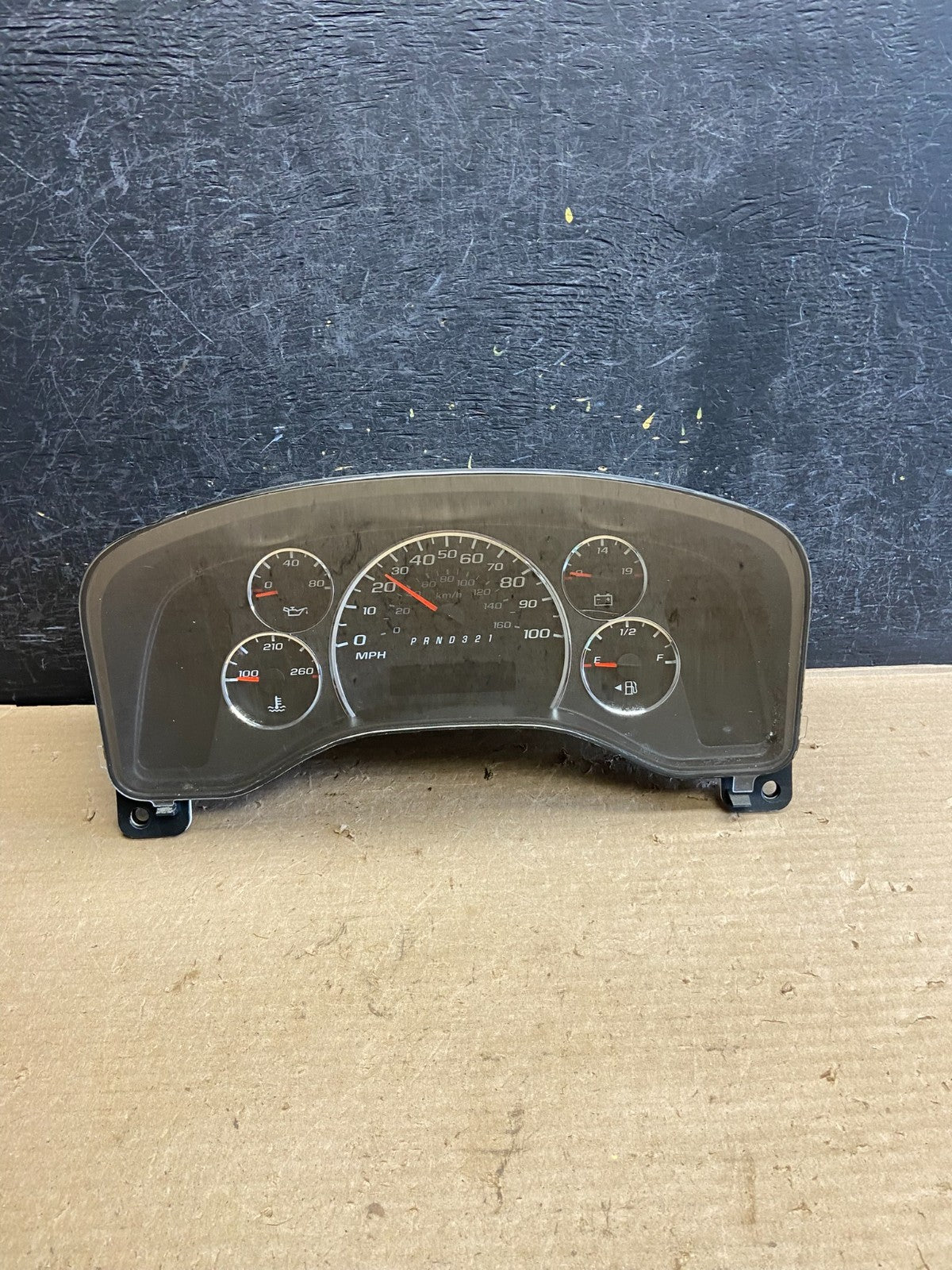 2008 to 2010 Chevrolet Express Speedometer Cluster Gauge AH5279 DG0