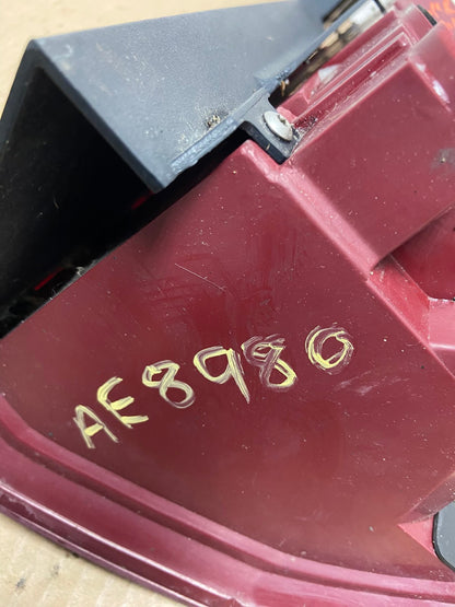 2005 2006 2007 Cadillac STS Left Driver Side Tail Light AE8980 LK8