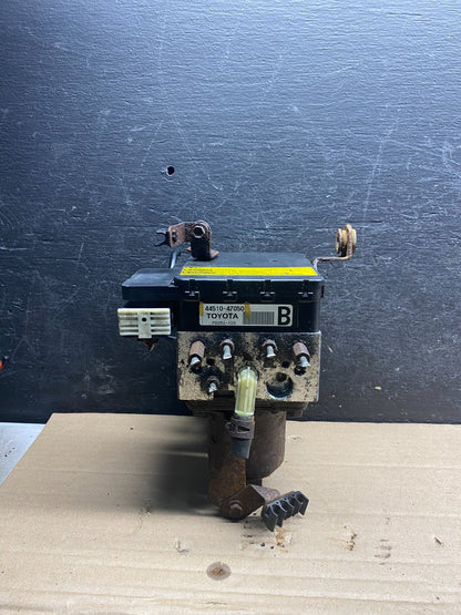 2004 - 2009 Toyota Prius ABS Brake Pump Anti Lock Module AH9558 DG1